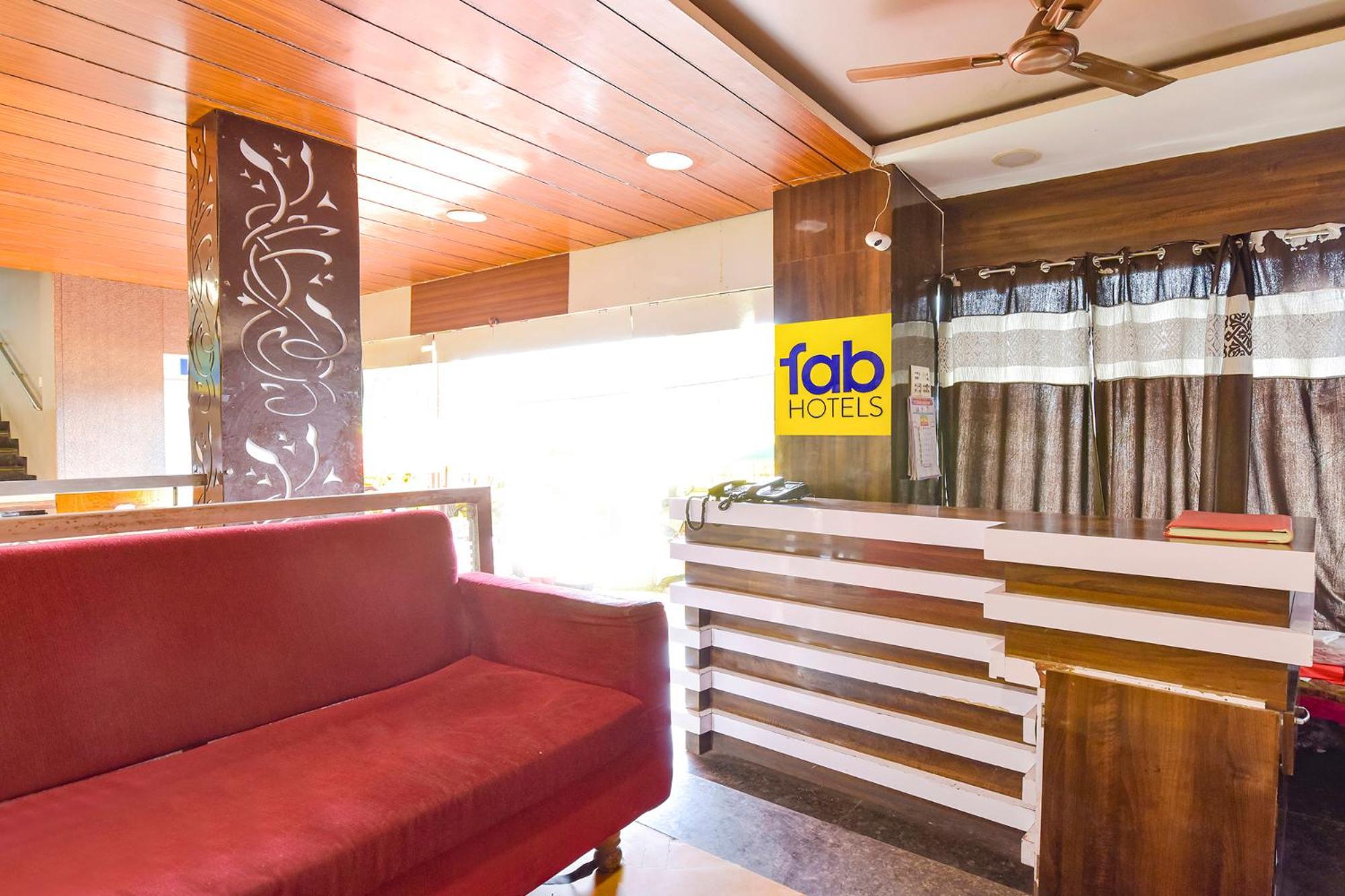Fabhotel Raghumani Palace Ujjain Ngoại thất bức ảnh