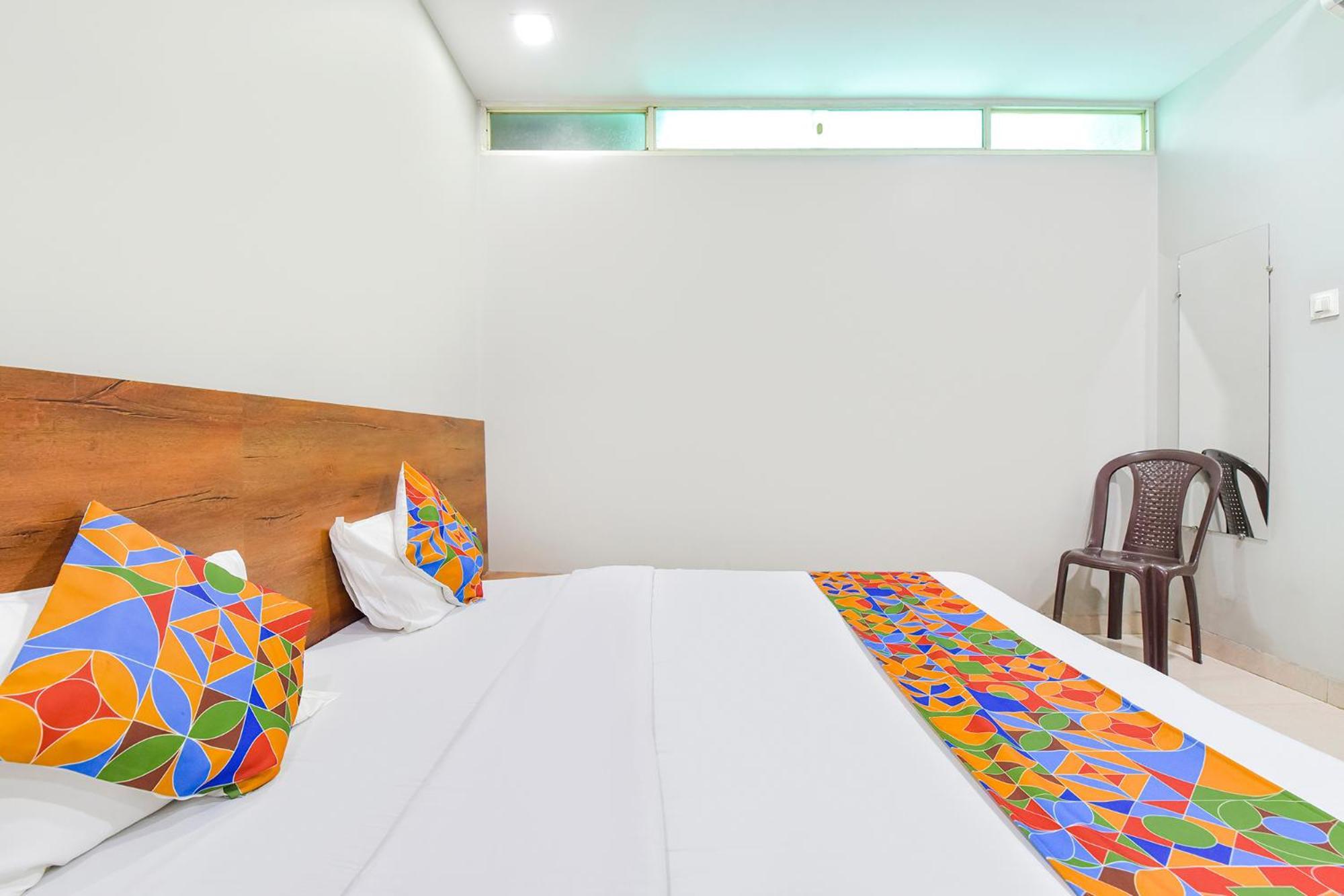 Fabhotel Raghumani Palace Ujjain Ngoại thất bức ảnh