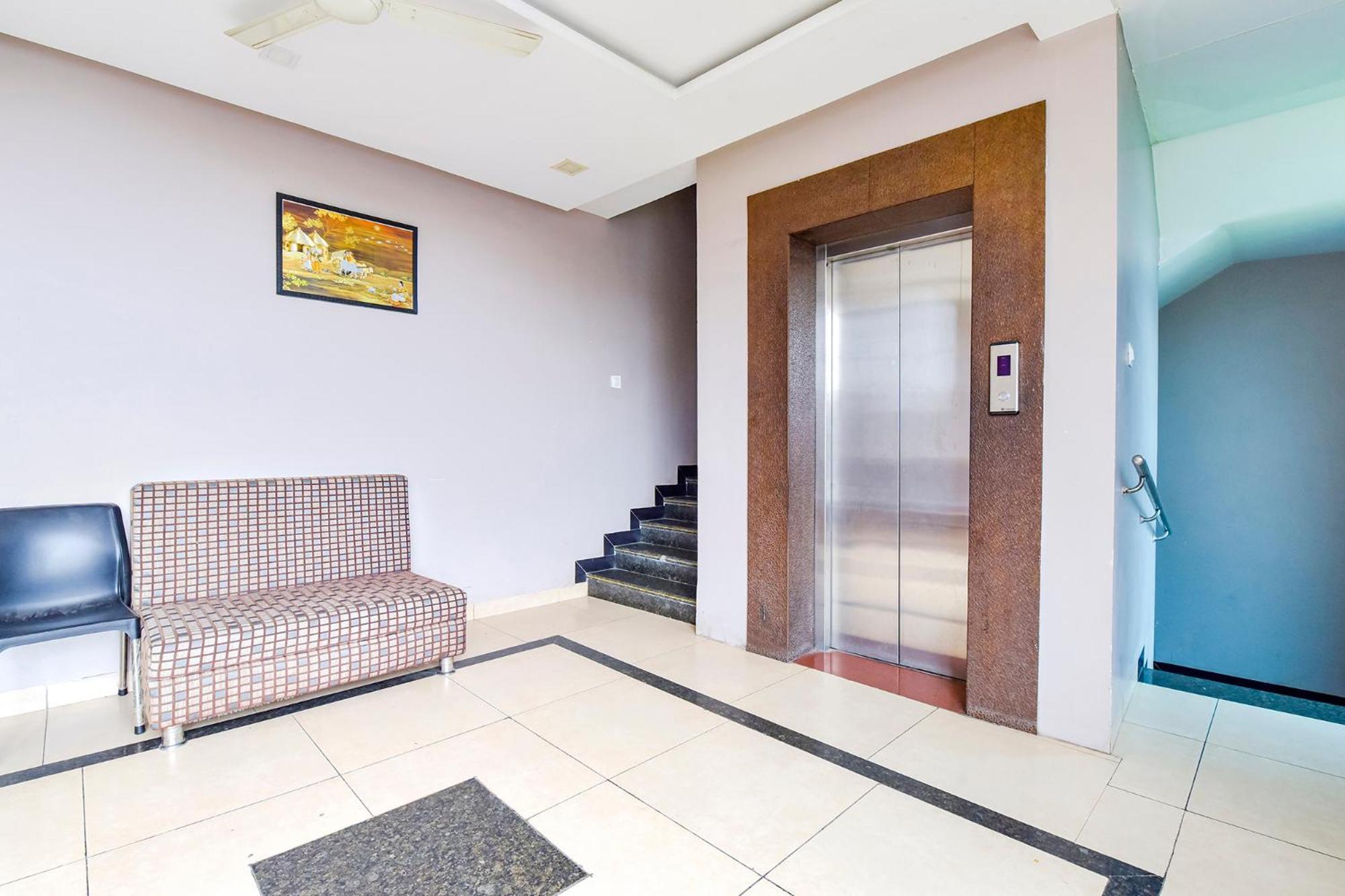Fabhotel Raghumani Palace Ujjain Ngoại thất bức ảnh