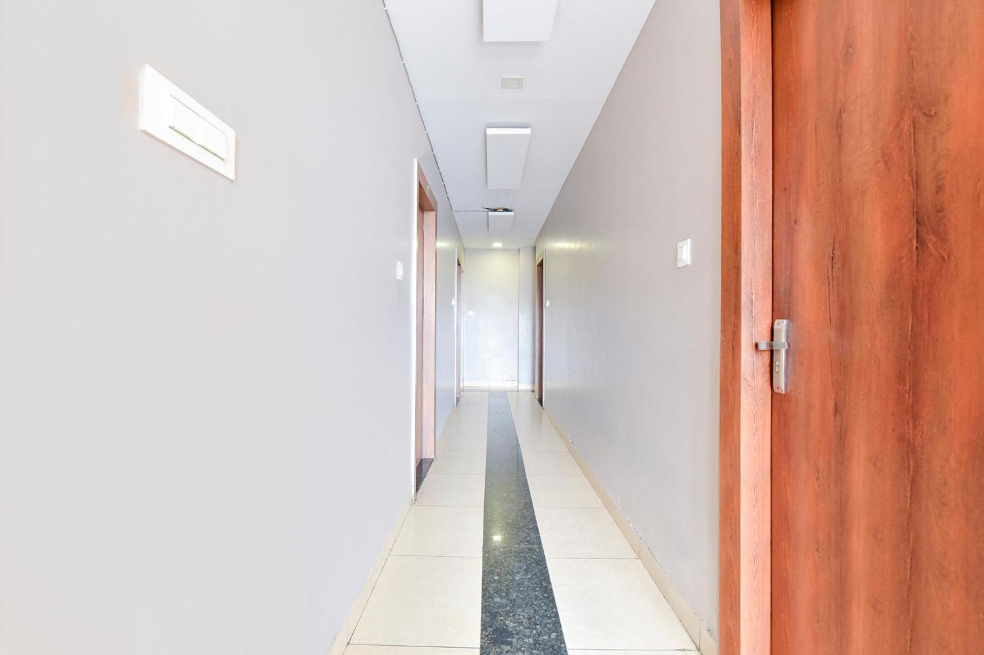 Fabhotel Raghumani Palace Ujjain Ngoại thất bức ảnh